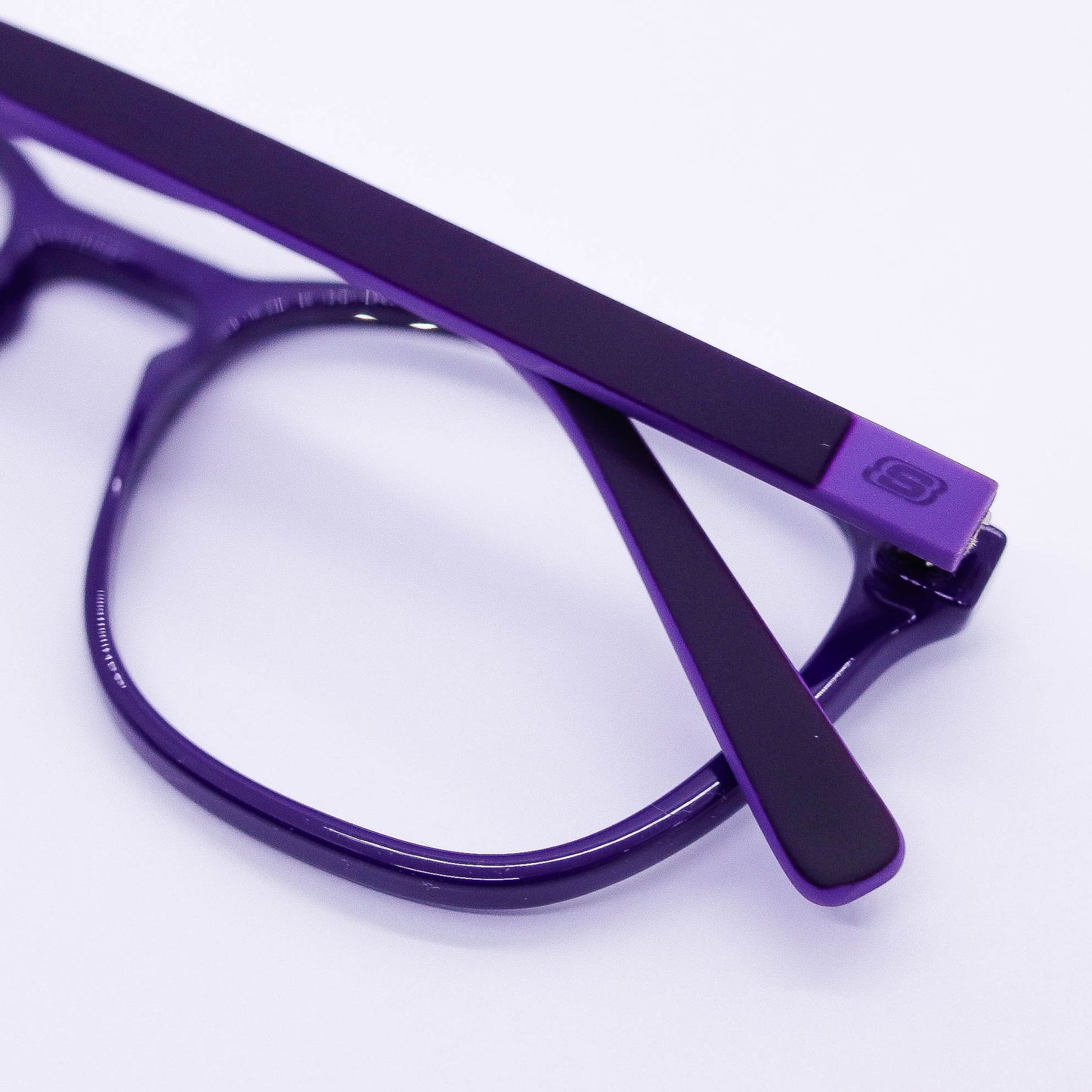 SE3288 - 53 18 145 | Acetato