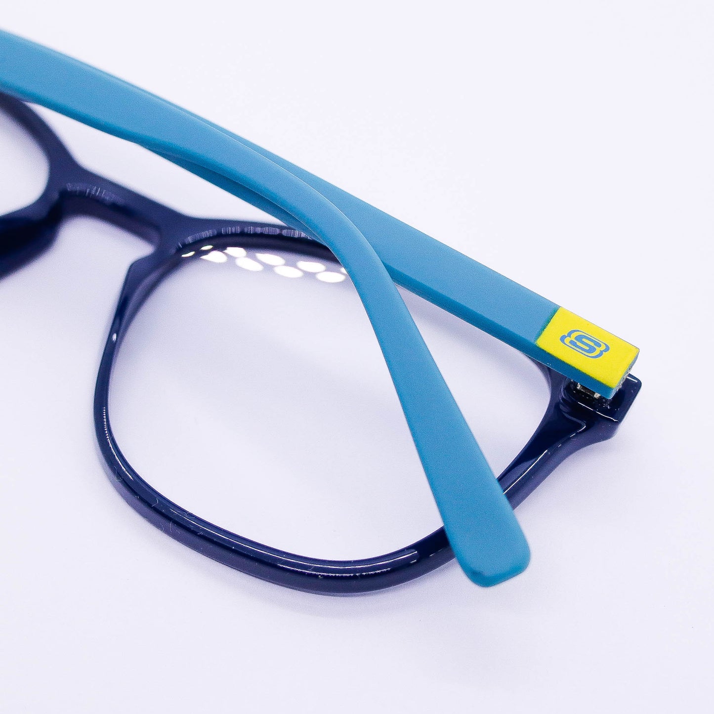 SE3288 - 53 18 145 | Acetato