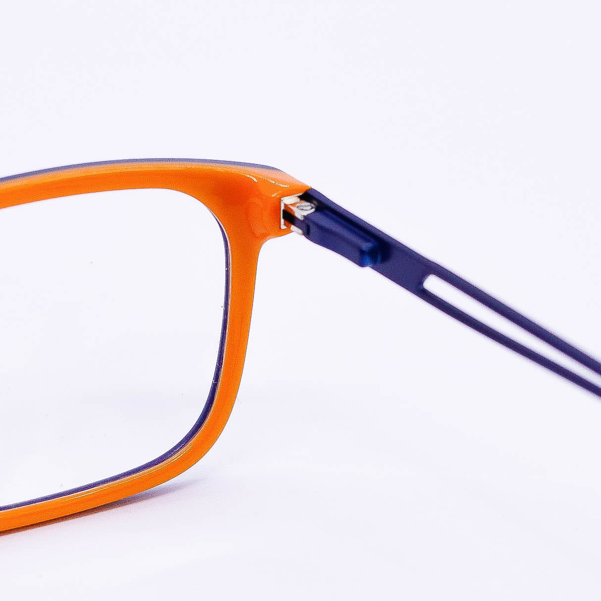 SE3278 - 54 17 145 | Acetato y Metal