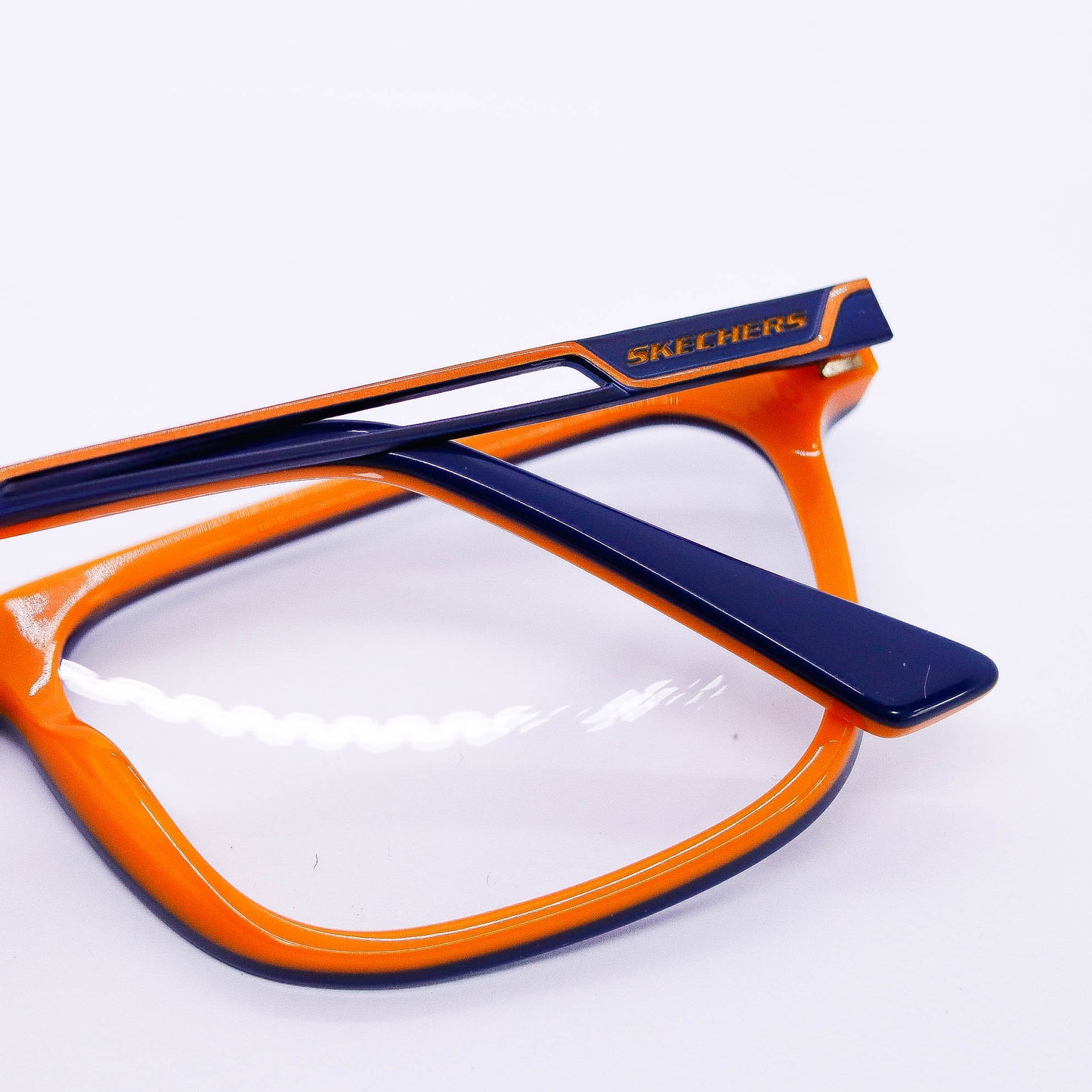 SE3278 - 54 17 145 | Acetato y Metal